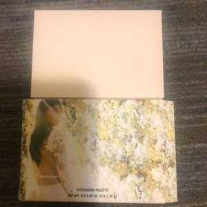 Kkw Mrs. West Palette